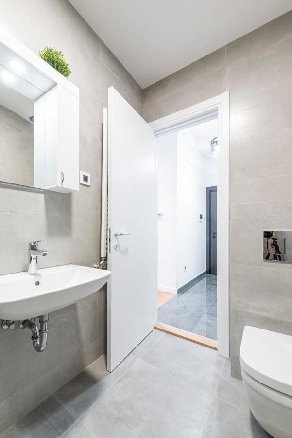 Vertigo One Bedroom Apartment-Free Private Parking Novi Sad Exterior photo